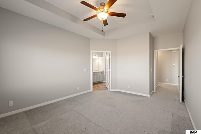 17608 Palisades Drive, Omaha, NE 68136