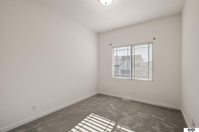 17608 Palisades Drive, Omaha, NE 68136