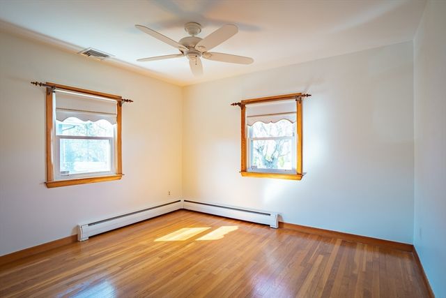 7 Cedarcrest Rd, Salem, MA 01970