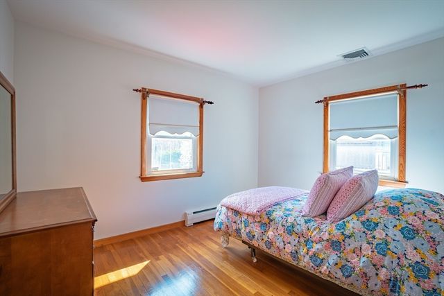 7 Cedarcrest Rd, Salem, MA 01970