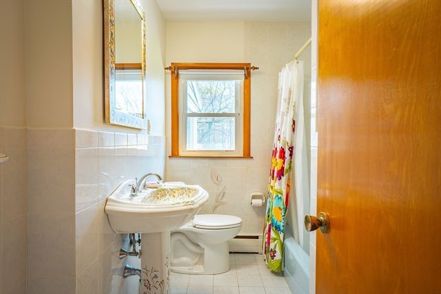 7 Cedarcrest Rd, Salem, MA 01970