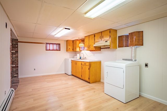 7 Cedarcrest Rd, Salem, MA 01970