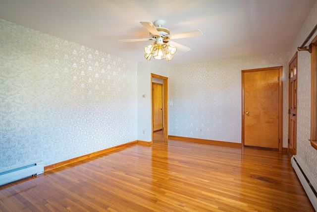 7 Cedarcrest Rd, Salem, MA 01970