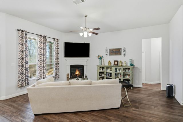 287 Private Road 7017, Edgewood, TX 75117