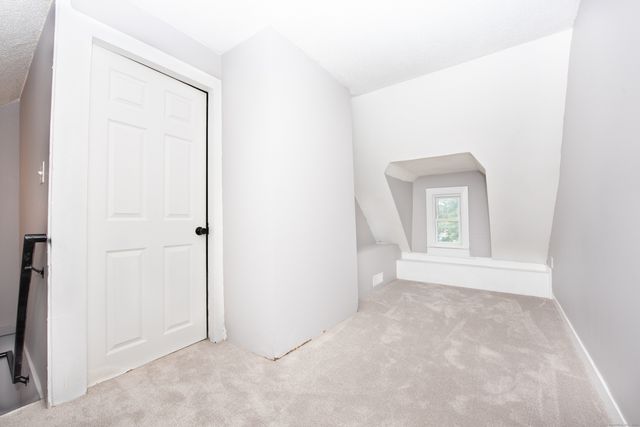 6 Crescent Street, Ansonia, CT 06401