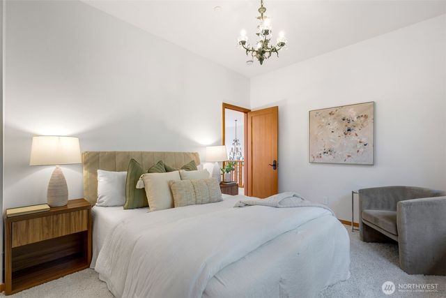 8551 NE Juanita Drive, Kirkland, WA 98034