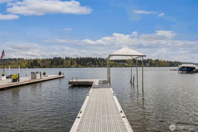 8551 NE Juanita Drive, Kirkland, WA 98034