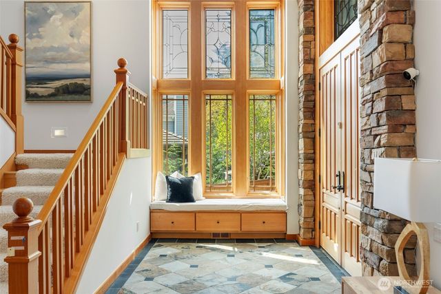 8551 NE Juanita Drive, Kirkland, WA 98034