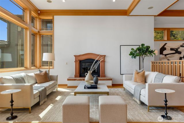 8551 NE Juanita Drive, Kirkland, WA 98034