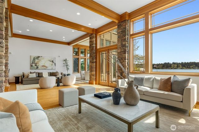 8551 NE Juanita Drive, Kirkland, WA 98034