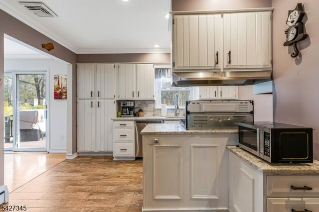 614 Talamini Rd, Bridgewater Twp., NJ 08807