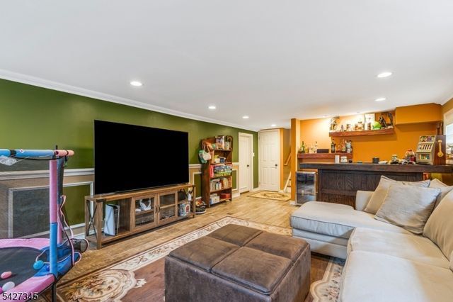 614 Talamini Rd, Bridgewater Twp., NJ 08807