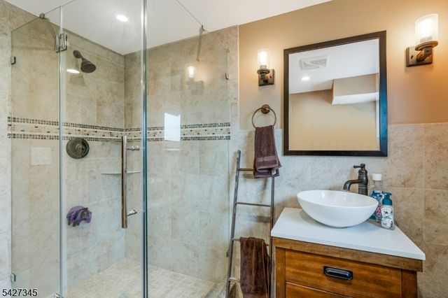 614 Talamini Rd, Bridgewater Twp., NJ 08807