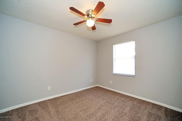 1068 Pineapple Avenue NE, Palm Bay, FL 32905