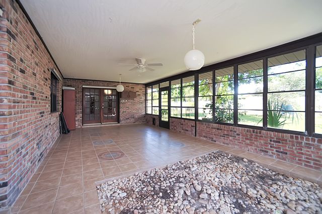1068 Pineapple Avenue NE, Palm Bay, FL 32905