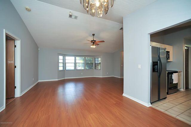 1068 Pineapple Avenue NE, Palm Bay, FL 32905
