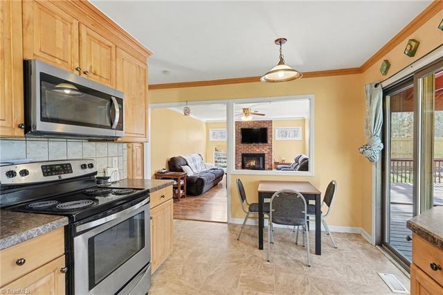 6211 Oak Forest Court, Summerfield, NC 27358