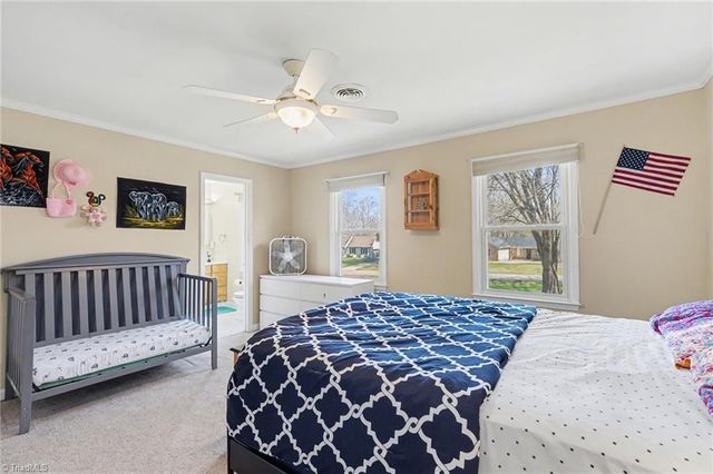 6211 Oak Forest Court, Summerfield, NC 27358