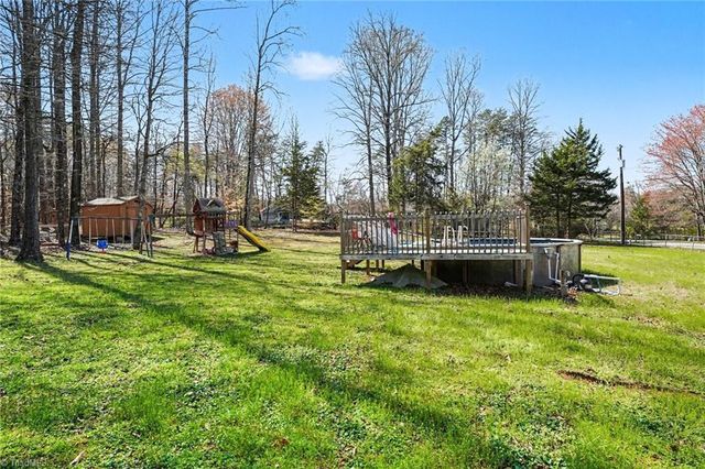 6211 Oak Forest Court, Summerfield, NC 27358