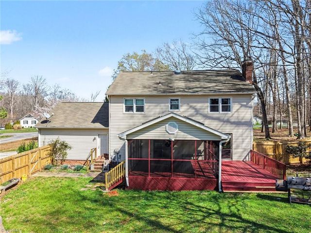 6211 Oak Forest Court, Summerfield, NC 27358