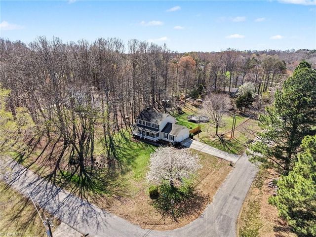 6211 Oak Forest Court, Summerfield, NC 27358