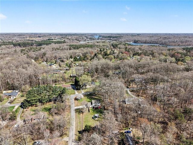 6211 Oak Forest Court, Summerfield, NC 27358