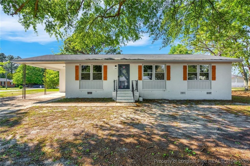 3014 Akron Drive, Hope Mills, NC 28348