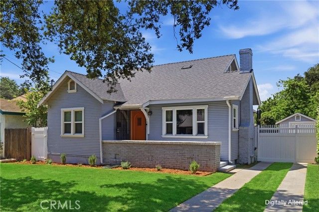 1993 N Marengo Avenue, Pasadena, CA 91103