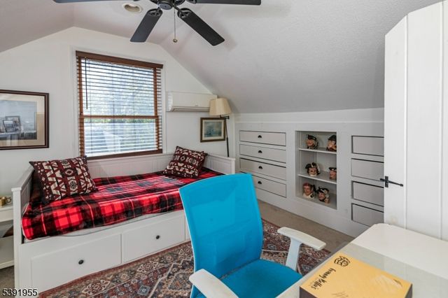 5 Ferry St, Stockton Boro, NJ 08559