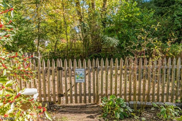 5 Ferry St, Stockton Boro, NJ 08559