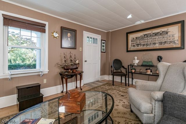 5 Ferry St, Stockton Boro, NJ 08559