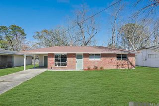 634 E Rome St, Gonzales, LA 70737