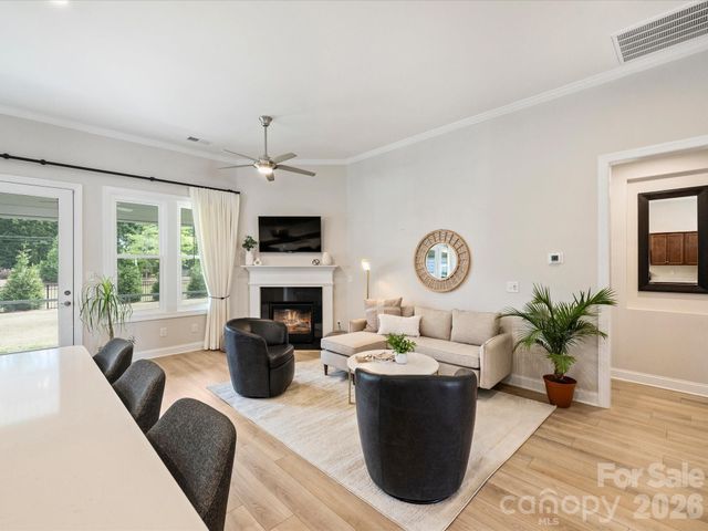 10404 Superb Lane, Charlotte, NC 28215