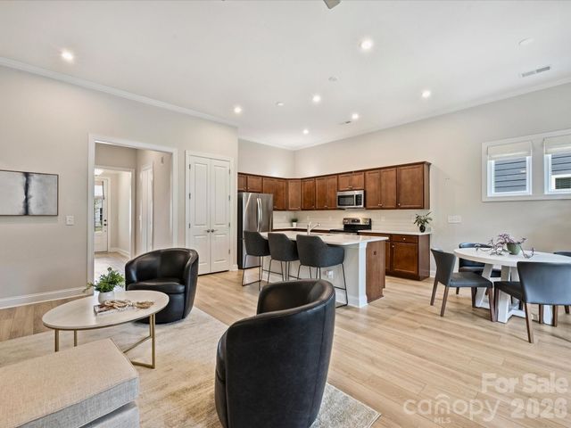 10404 Superb Lane, Charlotte, NC 28215