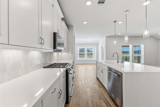 207 Orchard Laurel Drive, Alvin, TX 77511