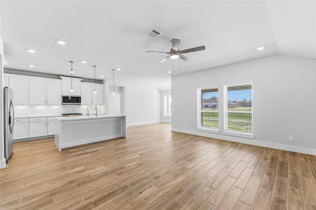 207 Orchard Laurel Drive, Alvin, TX 77511