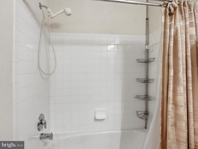 2622 ISLAND GROVE BLVD, Frederick, MD 21701