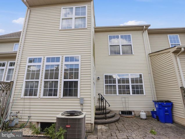 2622 ISLAND GROVE BLVD, Frederick, MD 21701