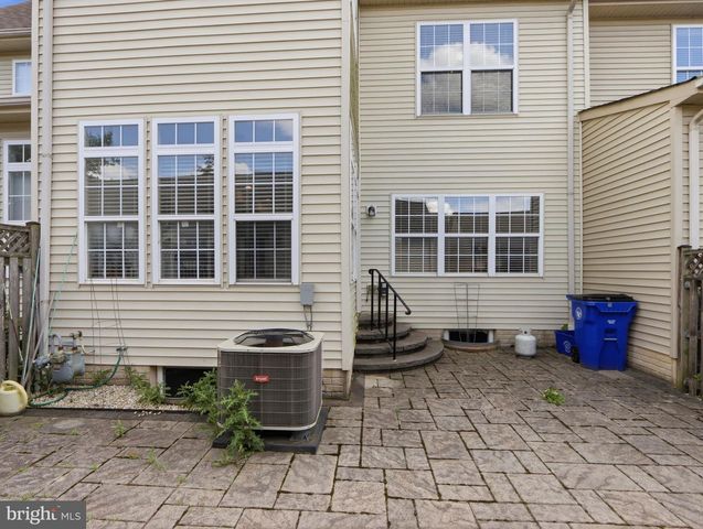 2622 ISLAND GROVE BLVD, Frederick, MD 21701