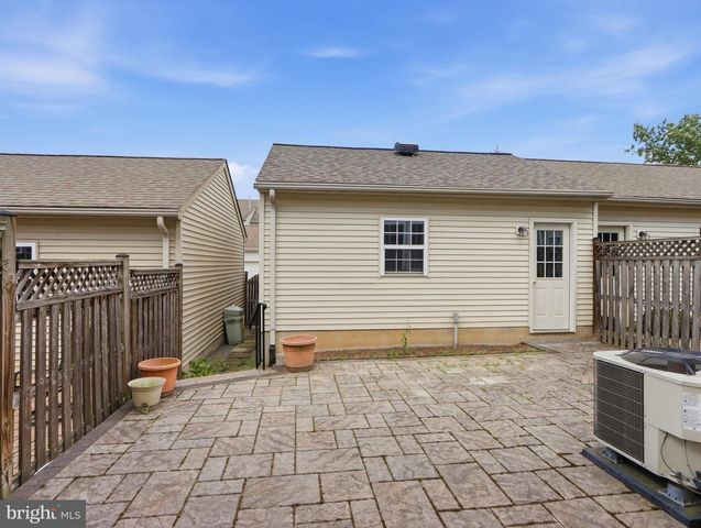 2622 ISLAND GROVE BLVD, Frederick, MD 21701