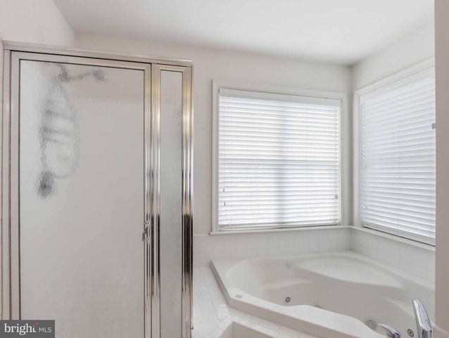 2622 ISLAND GROVE BLVD, Frederick, MD 21701