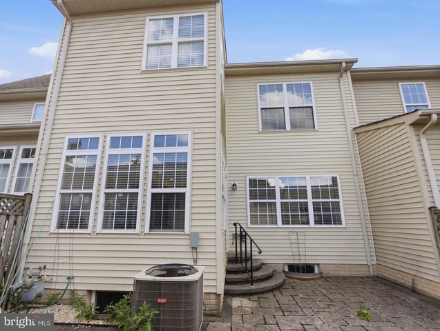 2622 ISLAND GROVE BLVD, Frederick, MD 21701