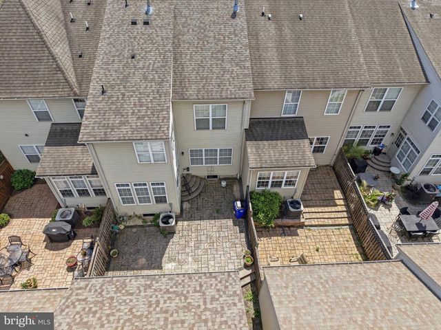 2622 ISLAND GROVE BLVD, Frederick, MD 21701