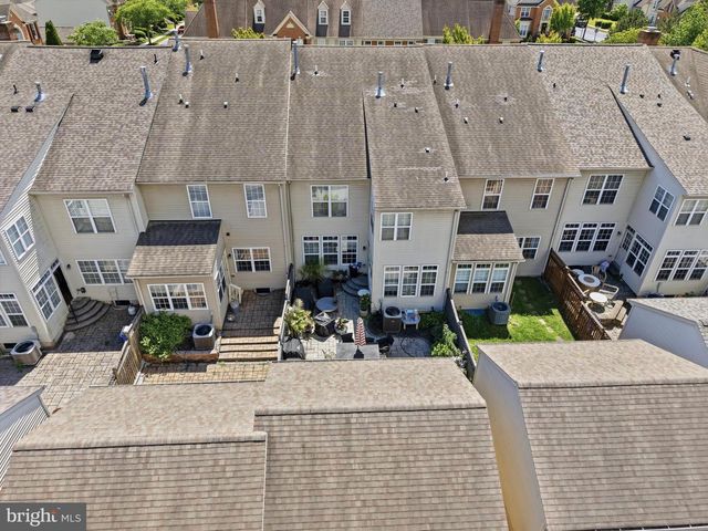 2622 ISLAND GROVE BLVD, Frederick, MD 21701