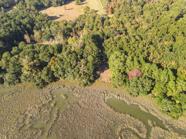 8356 Crooked Creek Lane, Edisto Island, SC 29438