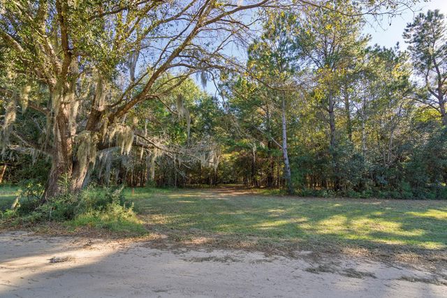 8356 Crooked Creek Lane, Edisto Island, SC 29438