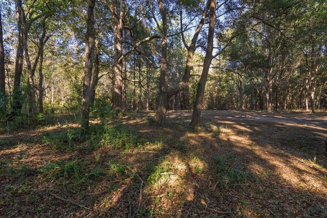 8356 Crooked Creek Lane, Edisto Island, SC 29438