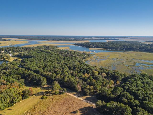 8356 Crooked Creek Lane, Edisto Island, SC 29438