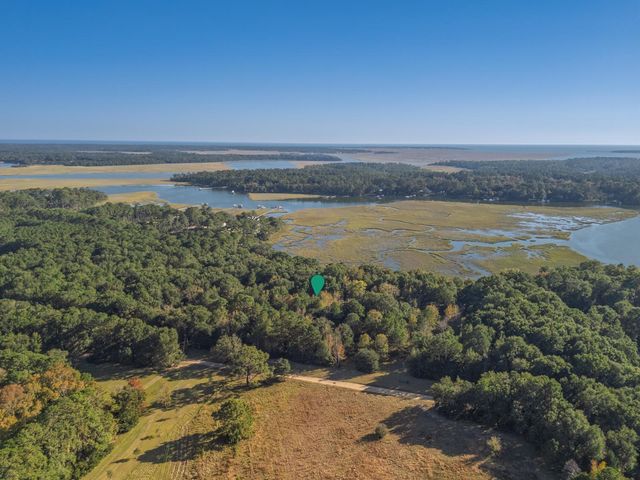8356 Crooked Creek Lane, Edisto Island, SC 29438