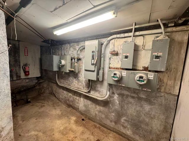 30-72 Steinway Street, Astoria, NY 11103